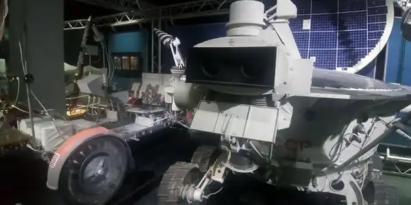 A Milano affascinante mostra sulla NASA e sullo Spazio: si estende per 1500 metri quadri, tra razzi, Space Shuttle, Lunar Rover, simulatore di centrifuga spaziale.