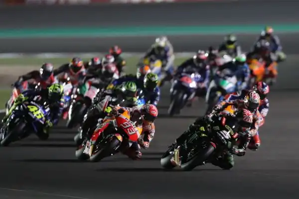 Il centauro della Ducati Andrea Dovizioso ha vinto il Gran Premio del Qatar, il primo della stagione di MotoGp