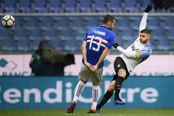 L'Inter travolge per 5-0 la Sampdoria nell'anticipo delle 12.30 della ventinovesima giornata di serie A. Capitan Icardi si risveglia dal letargo e con quattro reti trascina i nerazzurri alla vittoria.