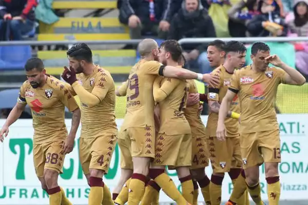 Con i gol di Iago Falque, Ljajic, Ansaldi e Obi i granata espugnano il San'Elia ed escono dalla crisi.