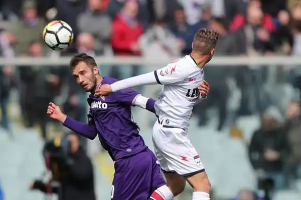Con un gol per tempo dei figli d'arte Chiesa e Simeone la Fiorentina tiene aperte le speranze di qualificazione all'Europa League.