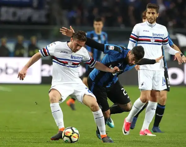 Al gol iniziale di Caprari risponde Toloi ma nel finale Zapata approfitta di un'incomprensione tra Haas e Masiello per regalare a Giampaolo il gol vittoria blucerchiato.