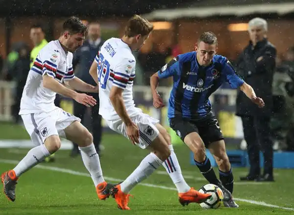 Al gol iniziale di Caprari risponde Toloi ma nel finale Zapata approfitta di un'incomprensione tra Haas e Masiello per regalare a Giampaolo il gol vittoria blucerchiato.