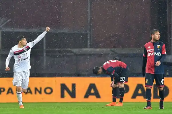 A Marassi vince la squadra di Ballardini dopo una partita tesa e vibrante. Padroni di casa avanti con Lapadula, raggiunti da Barella, ma il gol vittoria è del portoghese Medeiros nel finale di gara.