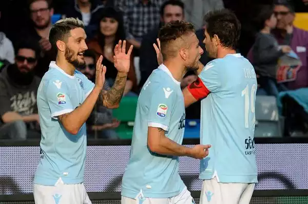 La squadra di Inzaghi passa 2-1 in Friuli in rimonta e aggancia la Roma: ottavo ko di fila per Oddo.