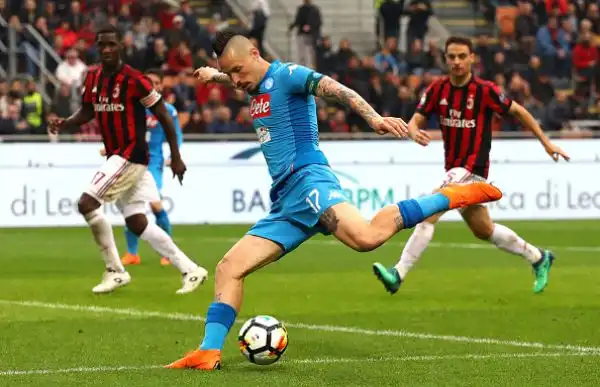 Nuovo stop esterno del Napoli: la squadra di Sarri non va oltre lo 0-0 a San Siro contro il Milan nella 32esima giornata di campionato e vede allontanarsi lo scudetto.