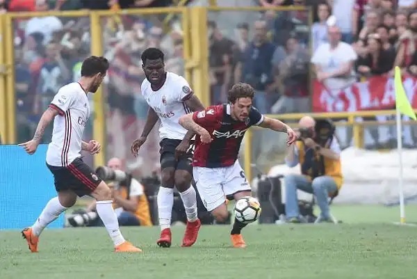 I rossoneri scappano con le reti di Calhanoglu e Bonaventura, nella ripresa il gol di De Maio serve solo per accorciare le distanze.