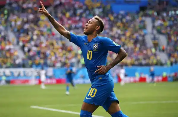 Il Brasile attacca a lungo e passa in vantaggio con Coutinho al 91', poco dopo Neymar raddoppia su assist di Douglas Costa. Eliminati i centroamericani.