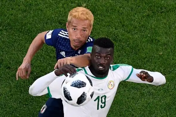 Gli africani vanno in vantaggio con Mané ma vengono raggiunti da Inui su assist di Nagatomo. Nella rirpesa Wague porta ancora in vantaggio il Senegal  ma risponde Honda per il pareggio finale.