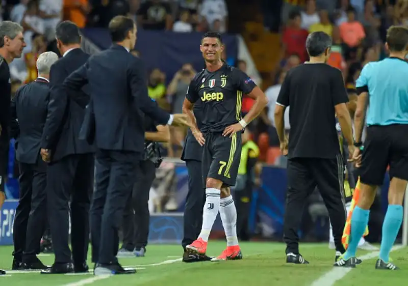 Non è iniziata nella maniera migliore l'avventura in Champions League di Cristiano Ronaldo con la Juve: espulso a Valencia.