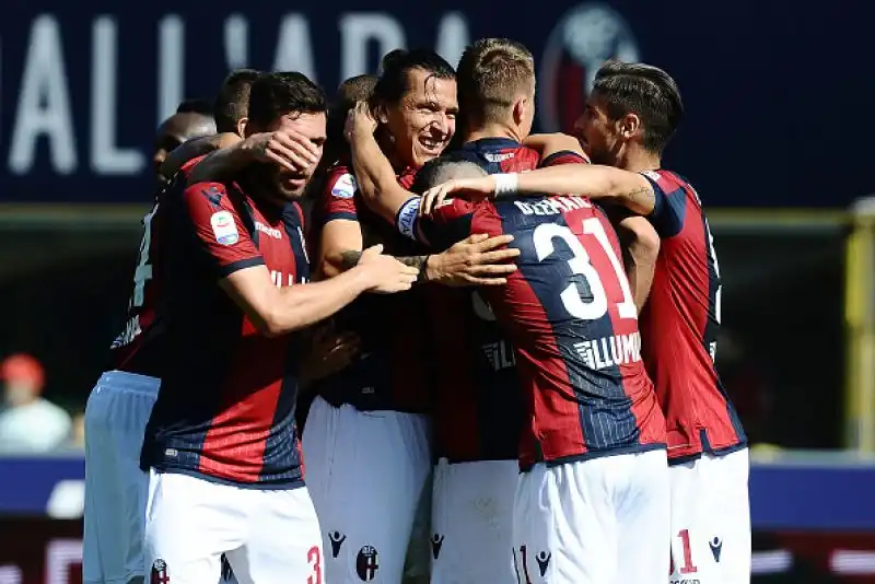 I rossoblù rimontano l'Udinese: finisce 2-1 grazie al gol di Orsolini, che segna subito dopo essere stato mandato in campo dal tecnico.