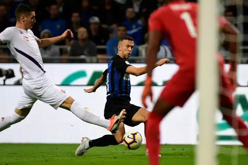 L'Inter passa in vantaggio nel primo tempo grazie ad un rigore trasformato da Icardi. Nella ripresa il pari di Chiesa con deviazione decisiva di Skriniar, e il definitivo gol vittoria di D'Ambrosio.