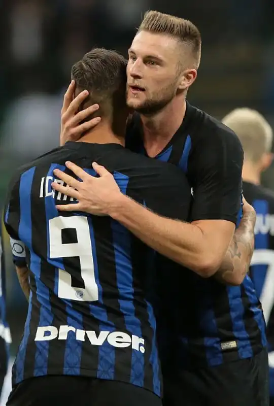 L'Inter passa in vantaggio nel primo tempo grazie ad un rigore trasformato da Icardi. Nella ripresa il pari di Chiesa con deviazione decisiva di Skriniar, e il definitivo gol vittoria di D'Ambrosio.