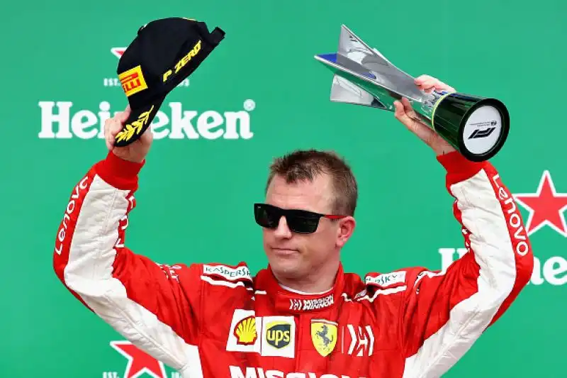 Il britannico vince anche il GP del Brasile davanti a Verstappen e a Raikkonen.  Solo sesto l'altro ferrarista Vettel.