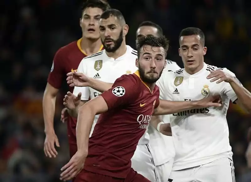 I giallorossi spaventano il Real Madrid nel primo tempo, poi crollano: è 0-2, ma la squadra di Di Francesco era già agli ottavi prima di giocare.