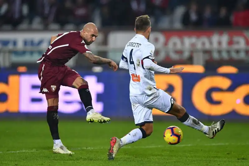 Il Torino batte per 2-1 il Genoa in una delle partite del pomeriggio della quattordicesima giornata di serie A