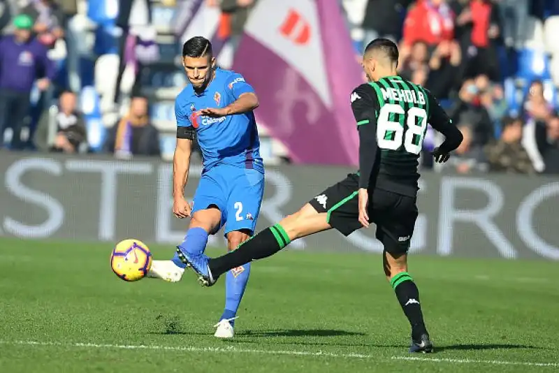 La Fiorentina, acciuffa il pari, dopo l'espulsione di Djuricic, con due gol nel recupero di Benassi e Mirallas.