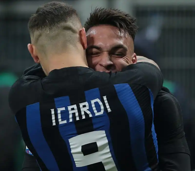 L'Inter si rialza dopo la delusione in Champions e torna a vincere in campionato. I nerazzurri piegano l'Udinese per 1-0 nell'anticipo della sedicesima giornata a San Siro grazie a Mauro Icardi.