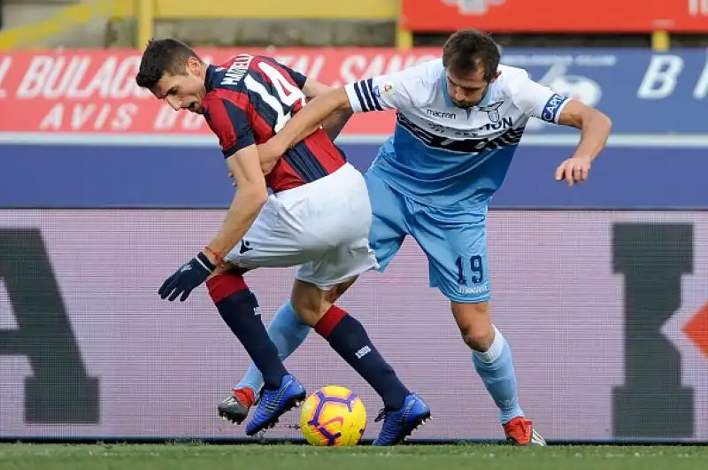 Va a Simone Inzaghi il derby famigliare contro il Bologna del fratello Pippo, sempre più in bilico.