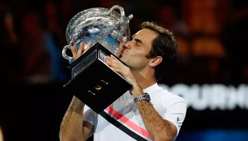 A gennaio Roger Federer e Caroline Wozniacki hanno vinto lOpen dAustralia di tennis.