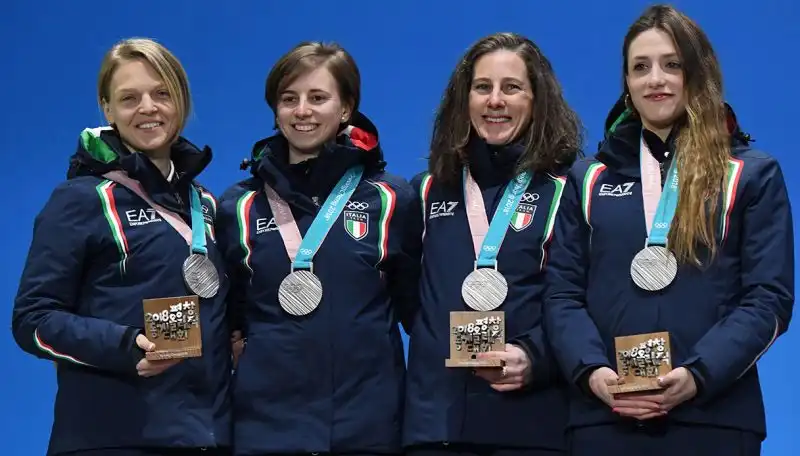 ...e lItalia ha conquistato dieci medaglie, di cui tre doro, due dargento e cinque di bronzo.