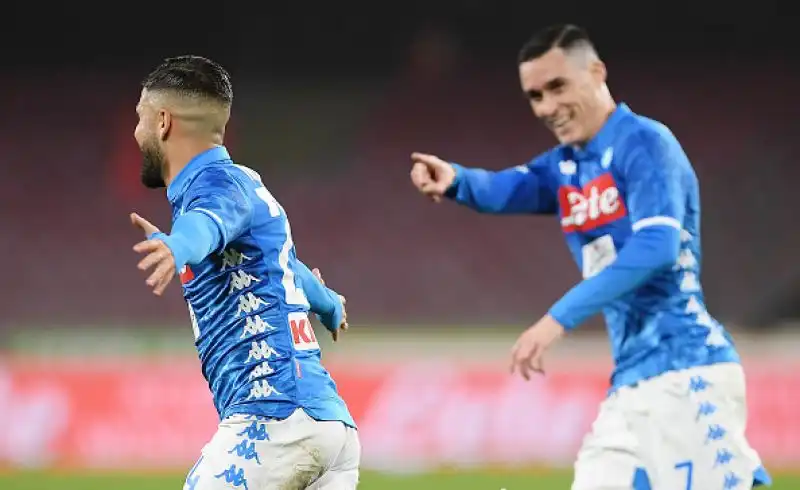 Importante vittoria per gli azzurri dopo i dispiaceri di Coppa Italia: il 24 torna al gol dopo 10 partite di astinenza, si ferma Quagliarella.