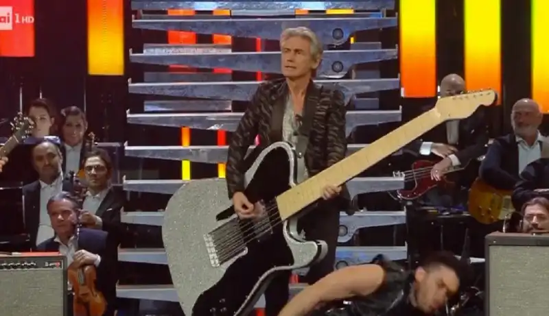 San Siro, Ligabue si espone