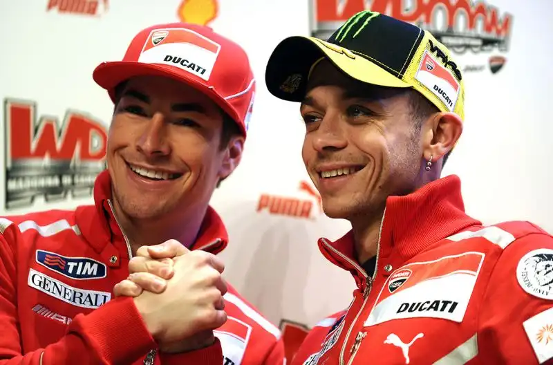 Hayden e Valentino Rossi compagni in Ducati.