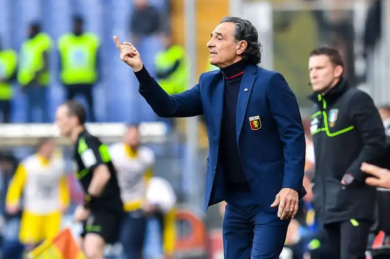 Il Genoa non va oltre lo 0-0 in casa contro un Frosinone in 10 per un'ora dopo l'espulsione di Cassata