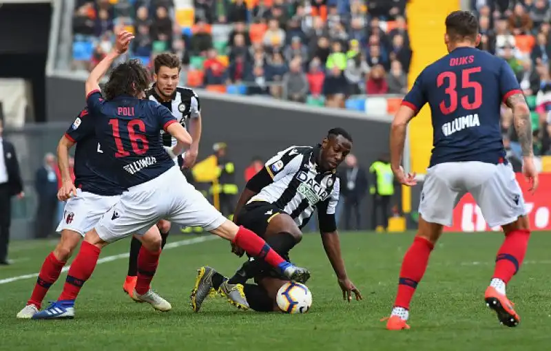 L'Udinese supera in casa per 2-1 il Bologna e si allontana dalla zona calda della classifica.