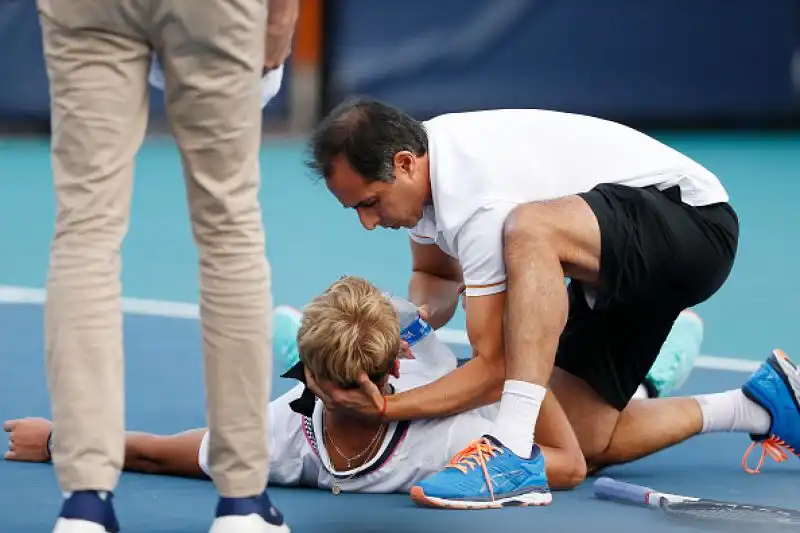 A Miami il giovane tennista spagnolo è crollato a terra per i crampi.