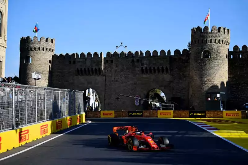 In Azerbaijan trionfa Bottas davanti a Hamilton e alla Ferrari di Vettel, quinto l'altro ferrarista Leclelrc alle spalle di Verstappen.