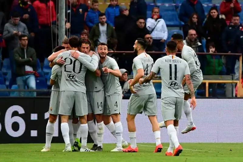 Genoa-Roma 1-1 mette in palio molto, con il Grifone impelagato nella lotta per non retrocedere e i capitolini che non possono permettersi di perdere punti nei confronti di un'Atalanta.