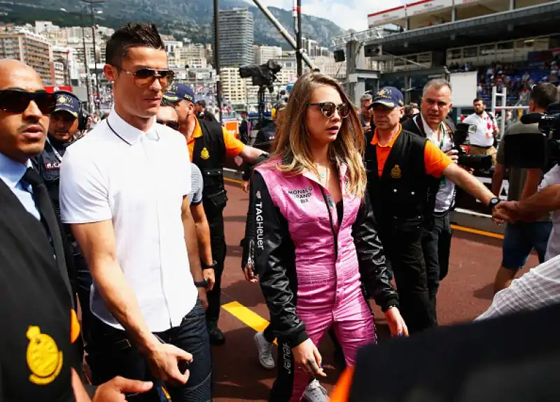 Il portoghese è andato a salutare Lewis Hamilton a Montecarlo.