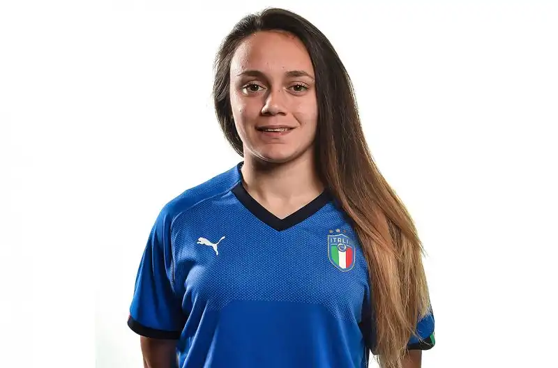 15 - Annamaria Serturini (centrocampista): con i suoi vent'anni la bergamasca è la più giovane del gruppo della Bertolini.