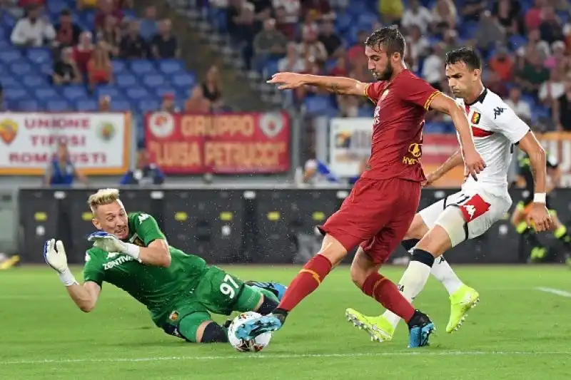 Fonseca non va oltre il 3-3 all'esordio in serie A contro il Genoa: i giallorossi si fanno rimontare ben tre volte dai liguri.