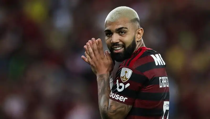 Il campione ha il contratto in scadenza a fine anno con il Flamengo