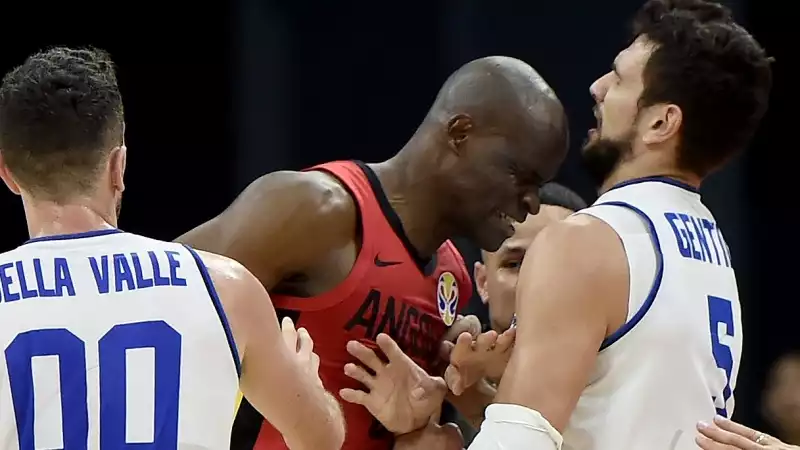 Le foto dello scontro tra titani al Mondiale di basket.
