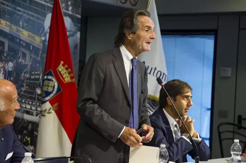 Nelle foto di Cristian Lovati le immagini della conferenza stampa di presentazione del Gp d'Italia durante la quale è stato sancito il passaggio di gestione dell'Autodromo da Sias ad Aci.