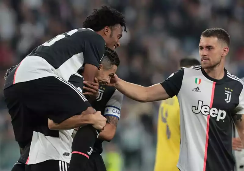 Una brutta Juventus batte soffrendo il Verona per 2-1 in una partita valida per la quarta giornata di seri e A