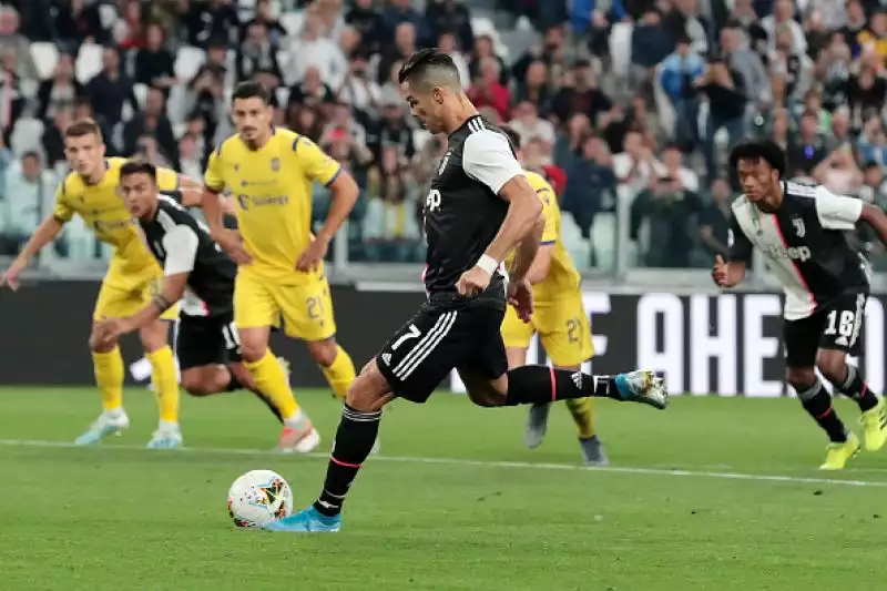 Una brutta Juventus batte soffrendo il Verona per 2-1 in una partita valida per la quarta giornata di seri e A