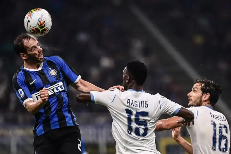 L'Inter risponde alla Juventus e resta al comando della serie A con cinque vittorie in cinque partite
