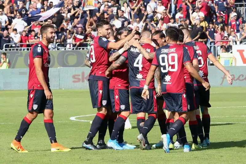 Il Cagliari di Maran piega in casa la Spal per 2-0: Nainggolan (gran gol) e Faragò.