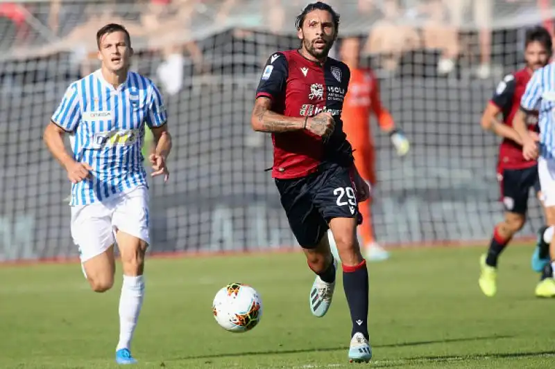 Il Cagliari di Maran piega in casa la Spal per 2-0: Nainggolan (gran gol) e Faragò.