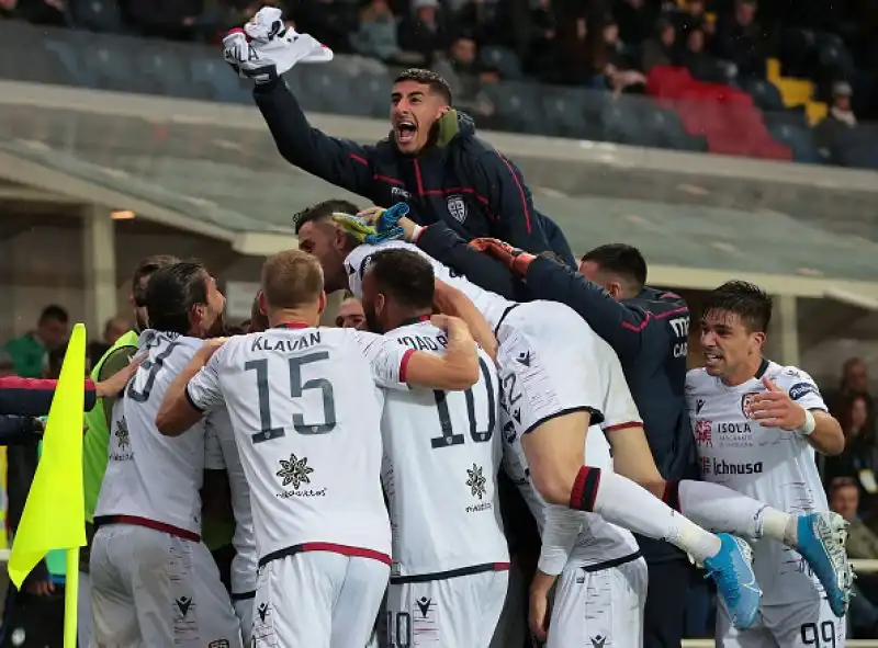 Cagliari da Champions: Atalanta battuta e agganciata. Impresa della squadra di Maran a Bergamo: 2-0 e quarto posto in coabitazione con i nerazzurri.