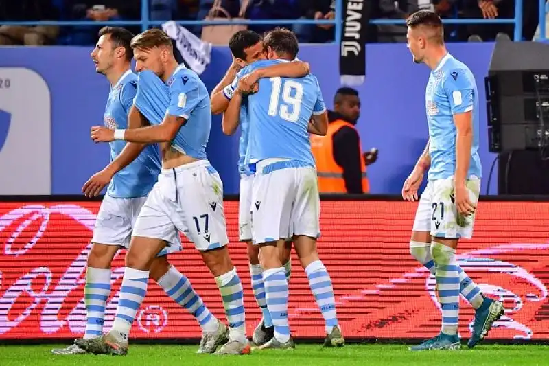 Lazio da urlo: Juventus ancora ko e Supercoppa a Inzaghi.
I biancocelesti si impongono per 3-1, stesi Ronaldo e compagni.