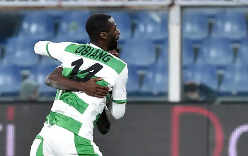 Capitan Criscito ha portato in vantaggio i grifoni, pareggio ospite di Obiang e gol vittoria di Pandev nei minuti finali.