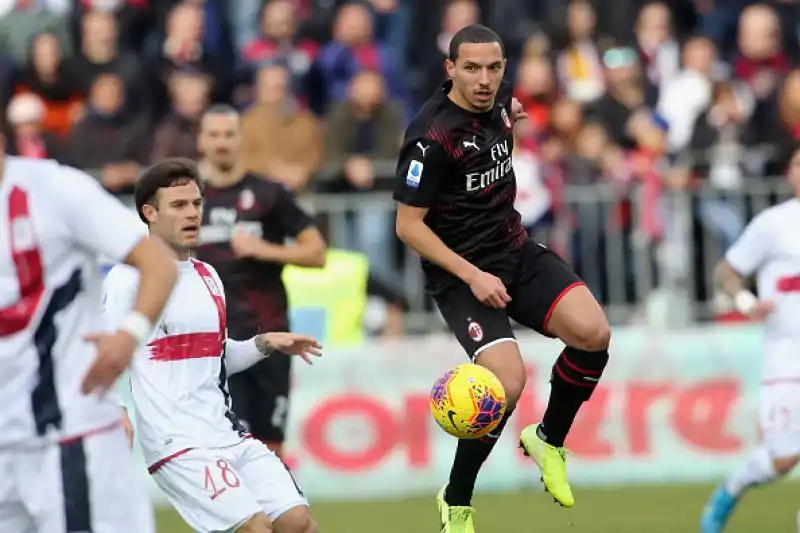 Grazie ai gol di Leao e Ibrahimovic il Milan supera il Cagliari 2-0 e ritrova la vittoria dopo oltre un mese