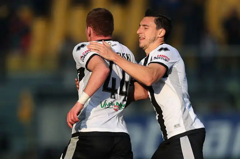 Rialza la testa il Parma dopo le sconfitte contro Juventus e Roma (in Coppa Italia) schiantando l'Udinese per 2-0