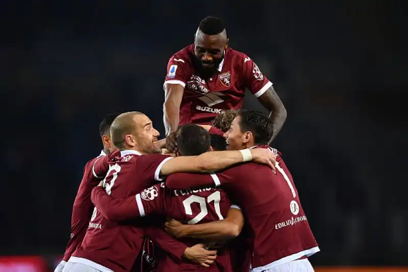 Esordio amarissimo per Moreno Longo sulla panchina del Torino. I granata sono stati sconfitti per 3-1 in casa contro la Sampdoria, infilando la quarta, pesantissima sconfitta consecutiva.